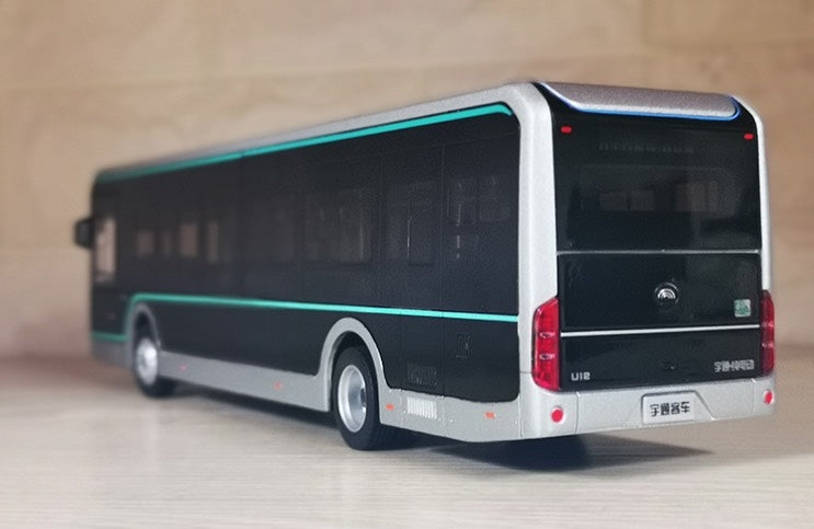 Shanghai Yutong line model bus
