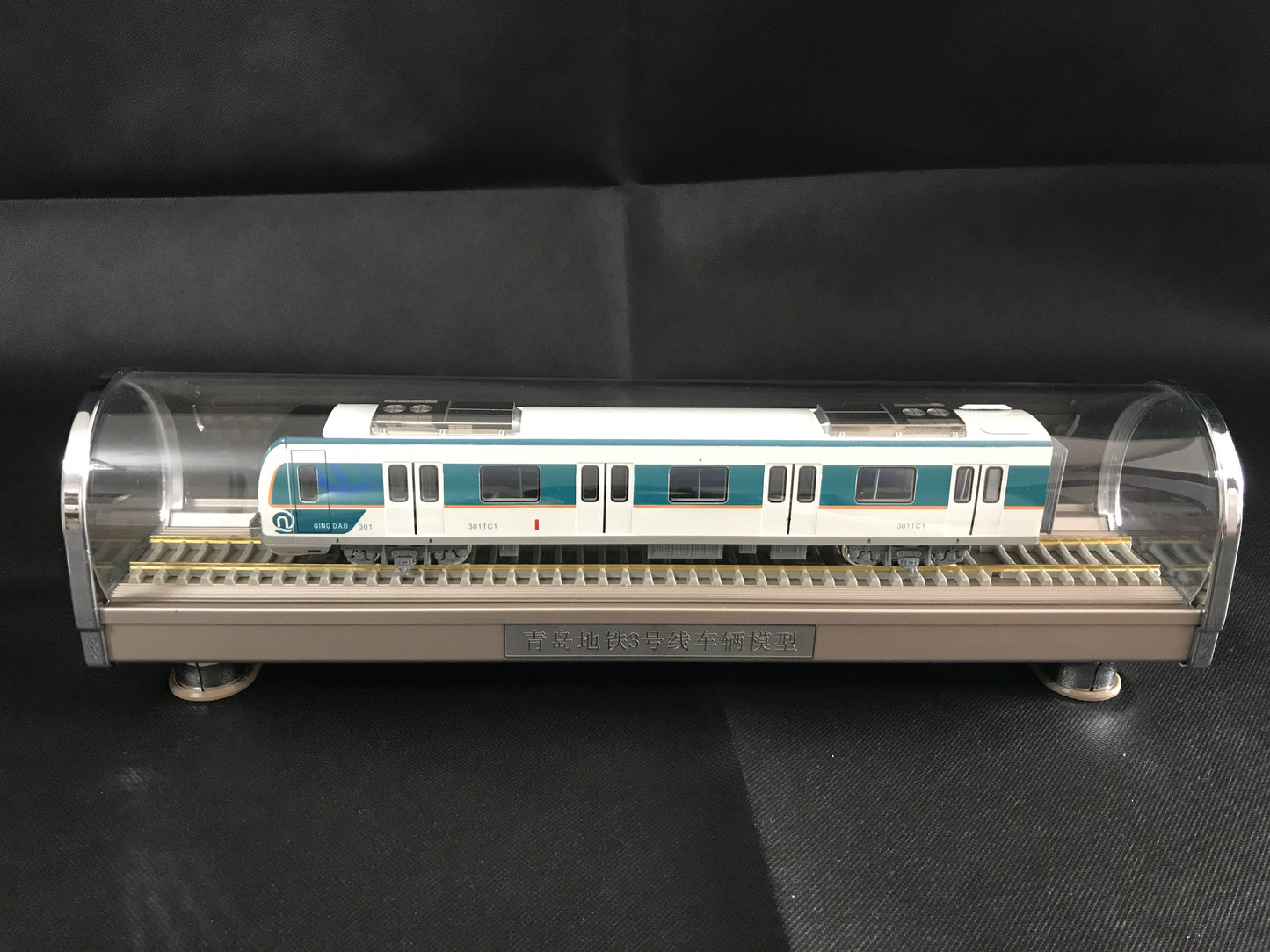 Subway of Qingdao Metro Line 3 static tram model