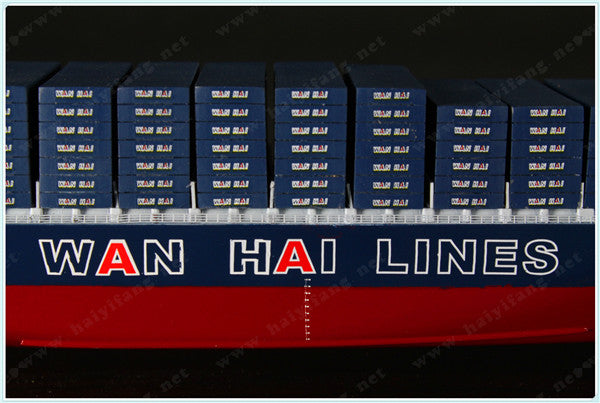 WANHAI 35cm shipping container ship model and case